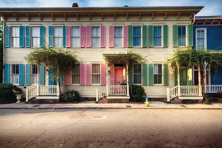 Colorful Historic Houses, Savannah, Georgia