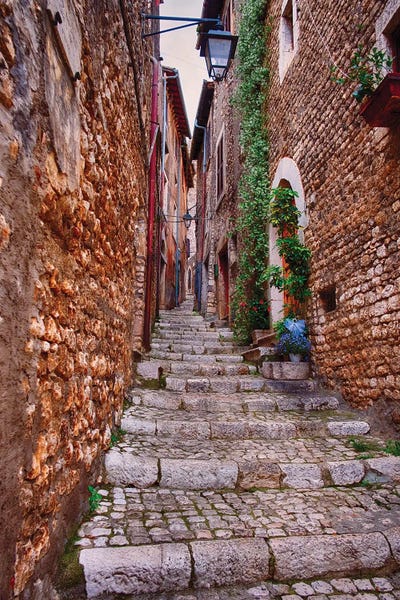 George Oze: Alley In Sermoneta by George Oze