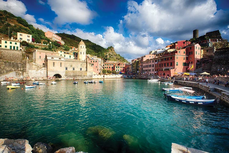 Vernazza  Harbor, Cinque Terre, Liguria, Italy