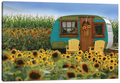 Vintage Camper and Sunflowers II Canvas Art Print