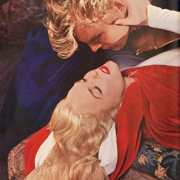 Hemingway Design: Blonde Kiss by Hemingway Design