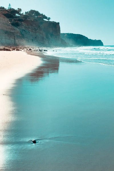 Beach Lover: Waves And Sand by Sebastian Hilgetag
