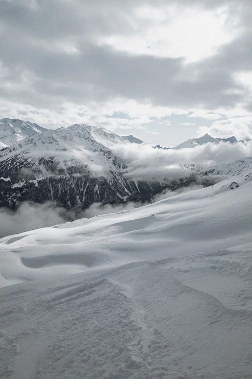 Clouds In The Mountains