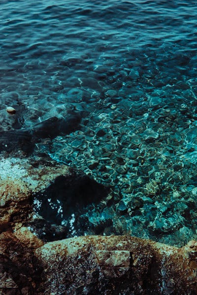 Rocky Beaches: Blue Shores by Sebastian Hilgetag