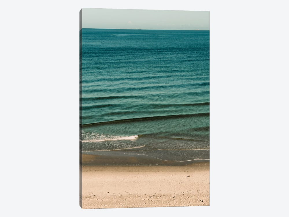 Layers Of Waves by Sebastian Hilgetag 1-piece Canvas Wall Art