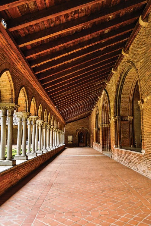 France, Toulouse. Columns of the inner courtyard at the Church of the Jacobins