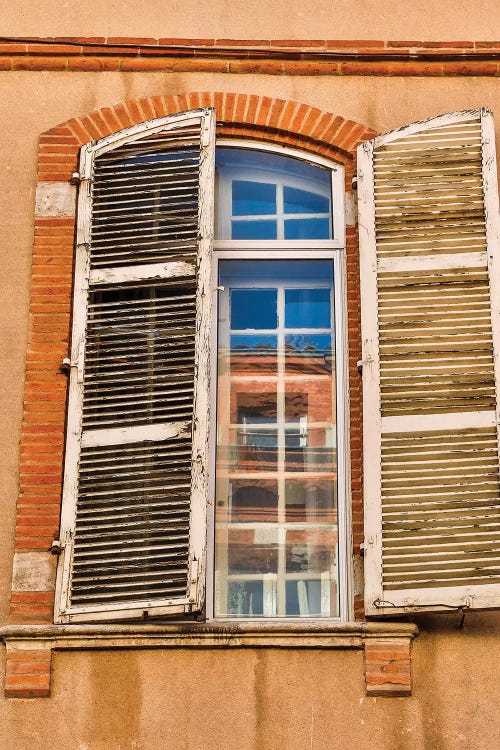 France, Toulouse. Window and shutters in the streets of Toulouse