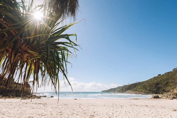 Minimalist Photography: Honeymoon Bay by Hannah Prewitt