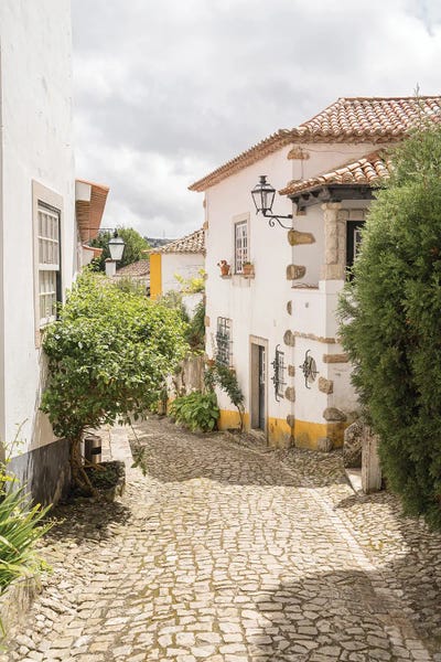 Óbidos: Obidos, Portugal by Henrike Schenk