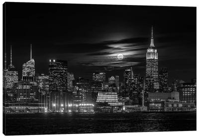 Manhattan At Night Canvas Art Print - Black & White Cityscapes