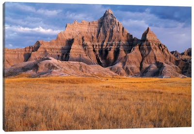 USA, South Dakota, Badlands National Park, Storm clouds over Vampire Peak Canvas Art Print