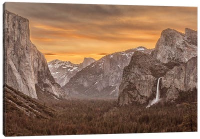 Usa, California, Yosemite, Tunnel View Canvas Art Print - Yosemite National Park Art