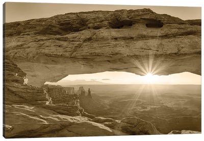 USA, Utah. Canyonlands National Park, Island in the Sky, Mesa Arch, sunrise. Canvas Art Print