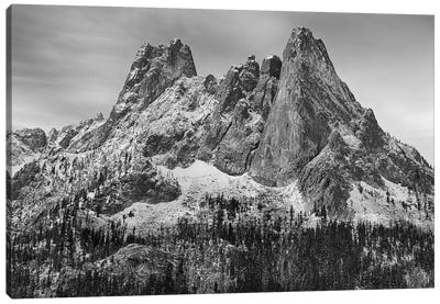 USA, Washington State. Okanogan National Forest, North Cascades, Liberty Bell and Early Winters Spires. Canvas Art Print