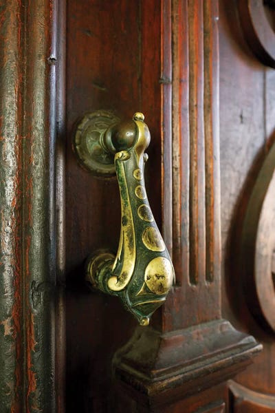 Hardware: Merida II, Yucatan, Mexico by Julien McRoberts