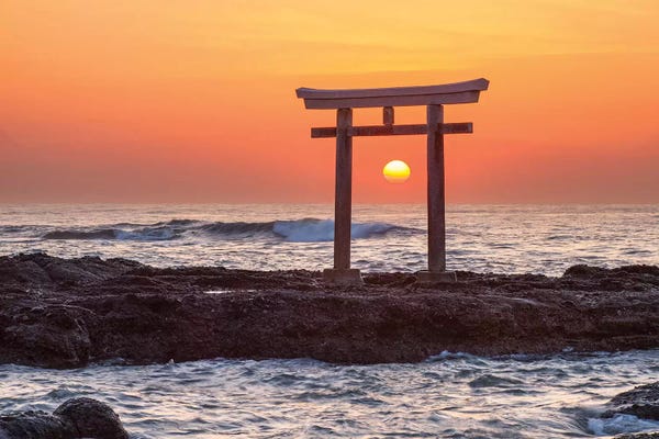 Lake Sunrises & Sunsets: Sunrise At The Isosaki Shrine by Jan Becke