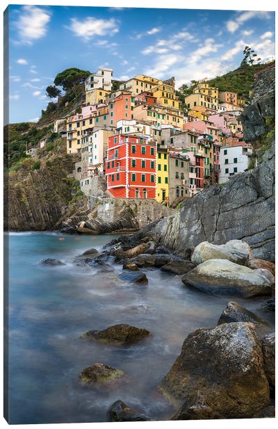 Town Of Riomaggiore, Cinque Terre, Italy Canvas Art Print