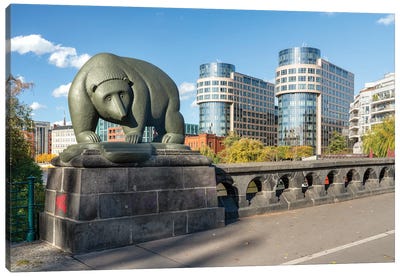 Bear Sculpture At The Moabit Bridge (Moabiter Brücke) In Berlin, Germany Canvas Art Print - Berlin Art