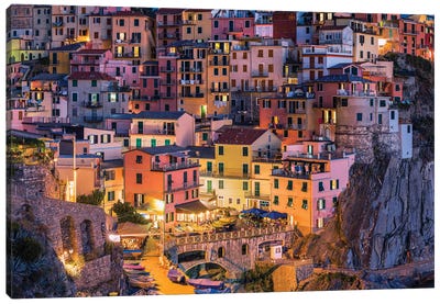 Colorful Houses In Manarola, Cinque Terre, Italy Canvas Art Print - Manarola