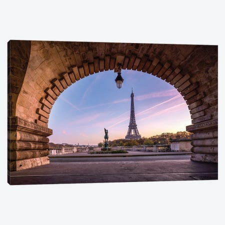 Pont De Bir-Hakeim Bridge Of Bir-Hakeim And Eiffel Tower At Sunrise Paris, France Canvas Print #JNB2094} by Jan Becke Canvas Art