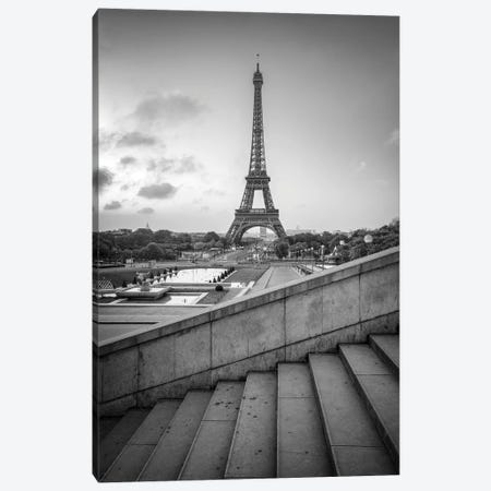 Jardins Du Trocadéro And Eiffel Tower In Black And White Canvas Print #JNB2144} by Jan Becke Canvas Artwork