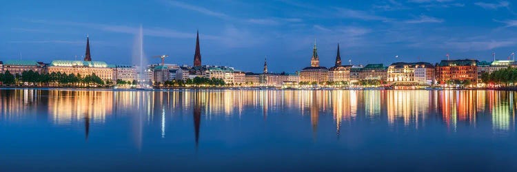 Panoramic View Of The Binnenalster (Inner Alster Lak) At Night