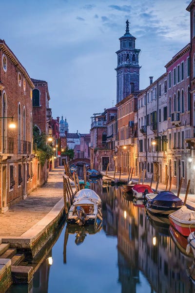 Venice: Rio Di San Barnaba, Dorsoduro, Venice, Italy by Jan Becke