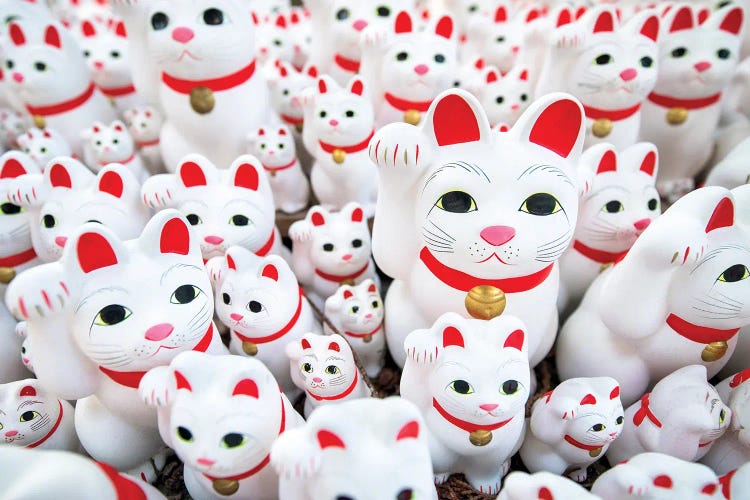 Manekineko Cat Figures As Lucky Charm