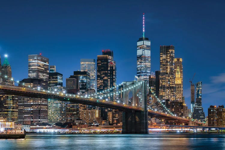 Brooklyn Bridge And Lower Manhattan Skyline At Night, New York City, USA