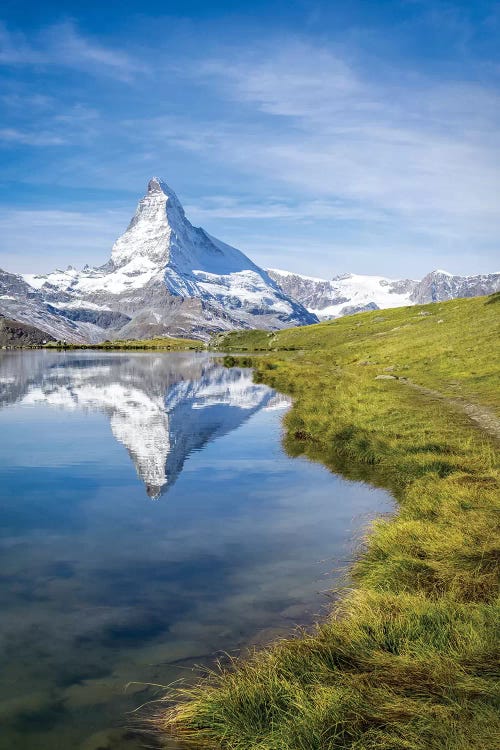 Stellisee And Matterhorn In Summer