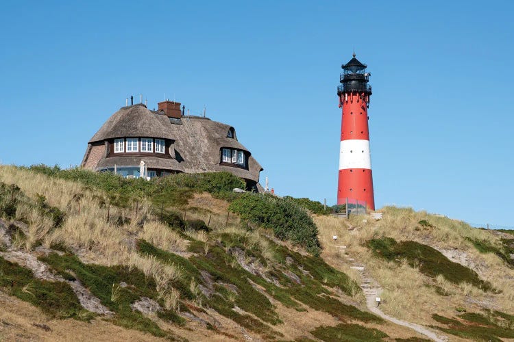 Lighthouse Hörnum And Traditional Thatched-Roof House On Sylt