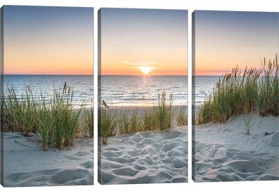 Beautiful Sunset At The Beach Canvas Art Print - 3-Piece Photography