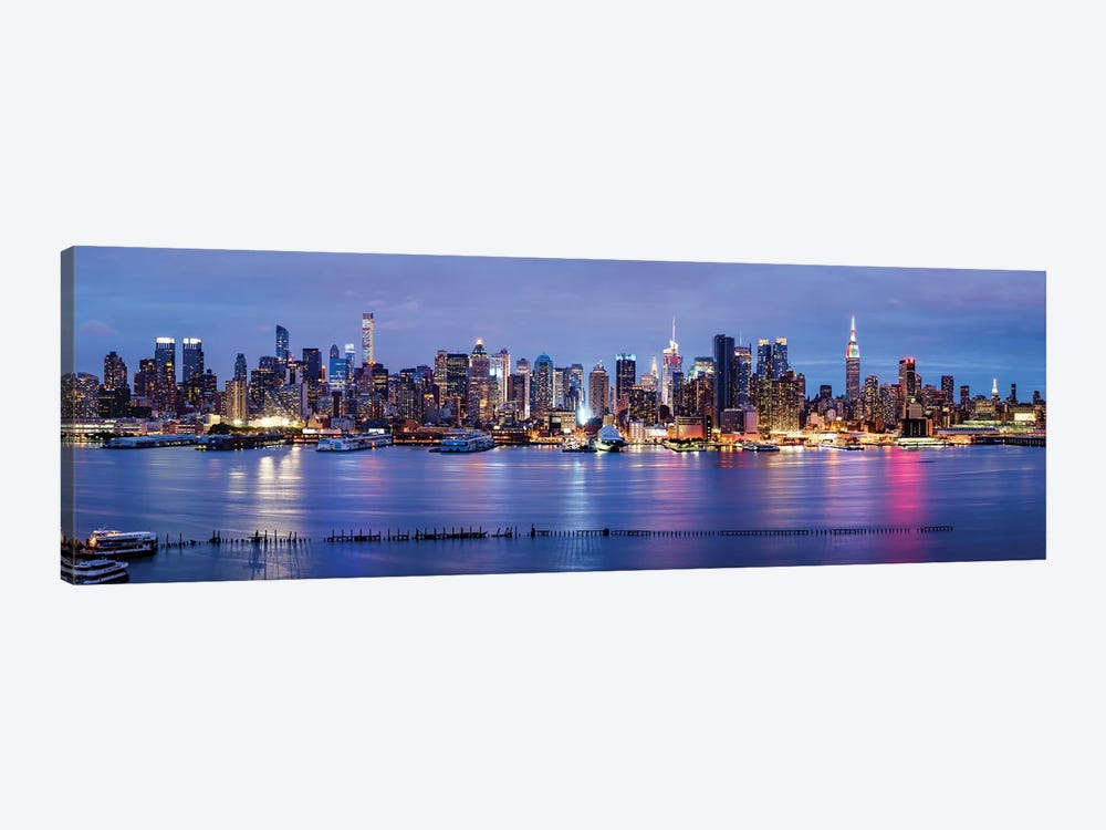 Manhattan skyline panorama at night 1-piece Canvas Artwork