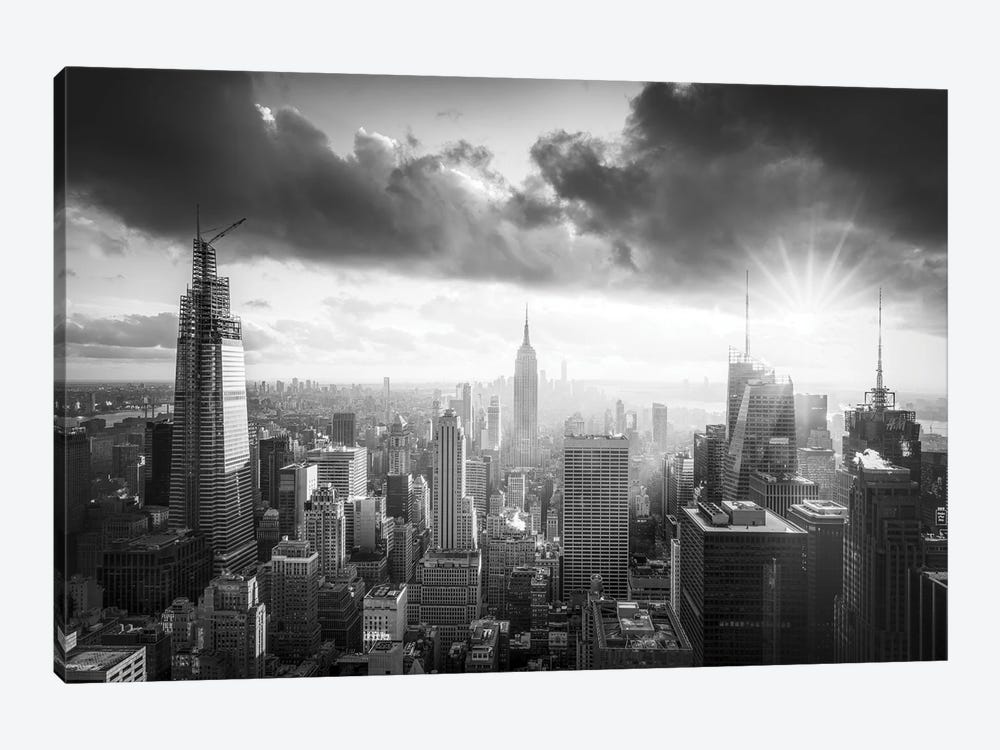 Manhattan skyline in black and white by Jan Becke 1-piece Canvas Art