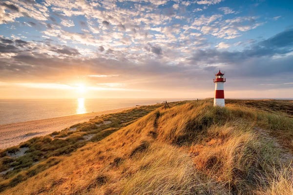 Sylt: List Ost Lighthouse On Sylt by Jan Becke