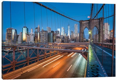 Brooklyn Bridge At Night With Manhattan Skyline In The Background Canvas Art Print - New York City Skylines