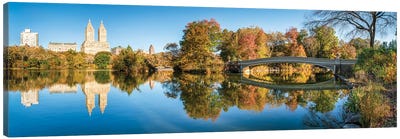Bow Bridge At The Lake In Central Park, New York City, USA Canvas Art Print - Central Park