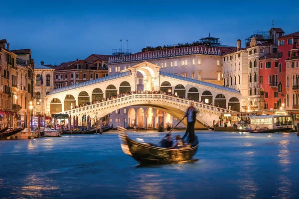 Veneto: Rialo Bridge At Night by Jan Becke