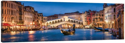 Rialto Bridge Panorama Canvas Art Print - Veneto Art
