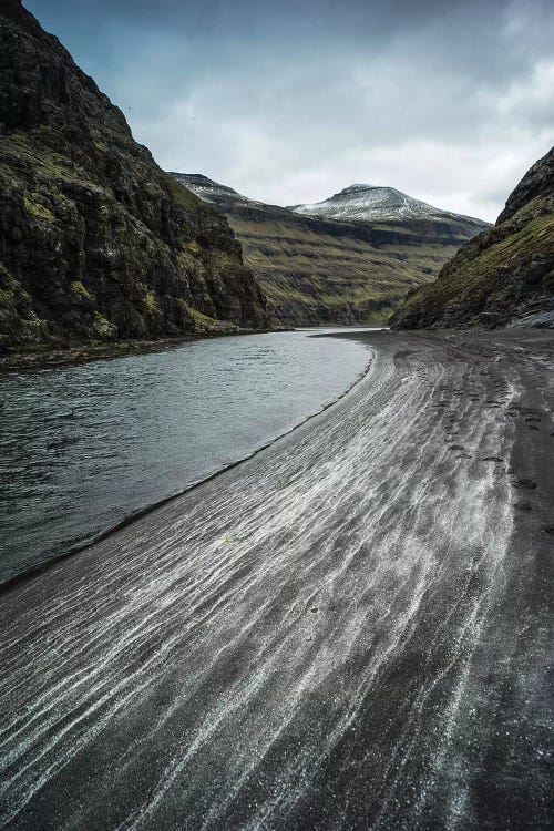 The Lines At Low Tide