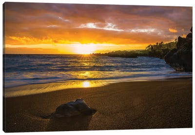 Sunrise In Hawaii Canvas Art Print - Jonathan Ross Photography