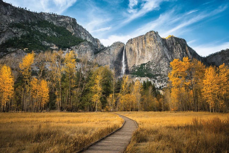 Yosemite Valley In The Autumn