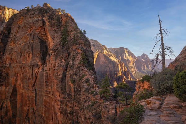 Utah: Angels Landing Hike by Jonathan Ross Photography