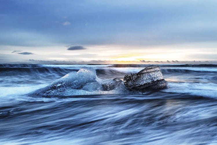 Diamond Beach Sunrise, Iceland In Winter