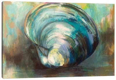 Solo Quahog Canvas Art Print - Sea Shell Art