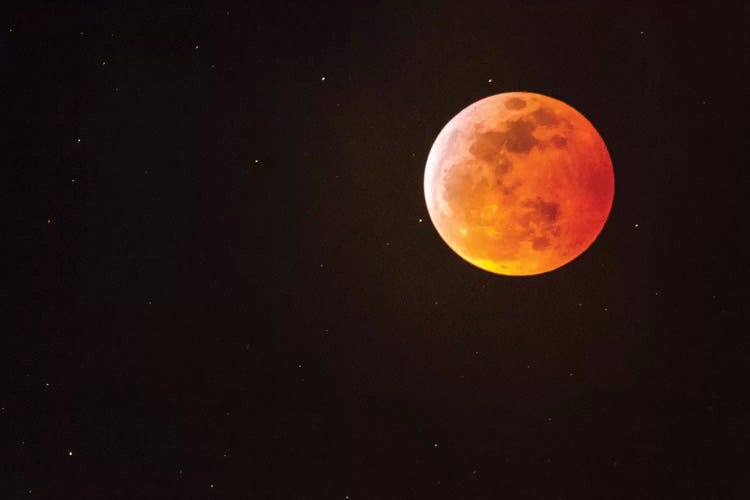 Usa, California, San Luis Obispo County. Full Blood Moon Lunar Eclipse.