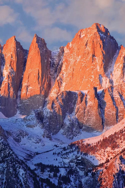 USA, California, Mt. Whitney. Mountain landscape in winter.