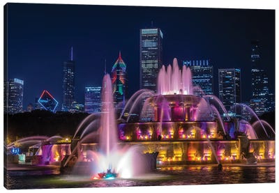 USA, Illinois, Chicago. Buckingham Fountain At Night. Canvas Art Print - Jaynes Gallery
