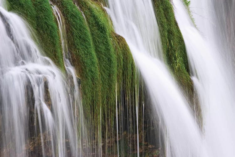 USA, Idaho, Fall Creek Waterfalls in Caribou National Forest.