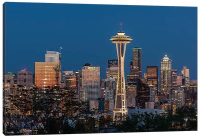 USA, Washington State. Seattle skyline at dusk. Canvas Art Print - Space Needle